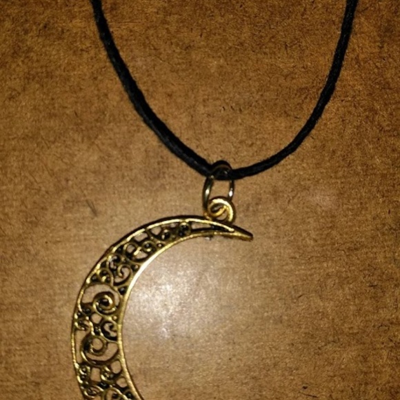 Filigree Crescent Moon Necklace Silver/Gold Tone - Picture 4 of 6